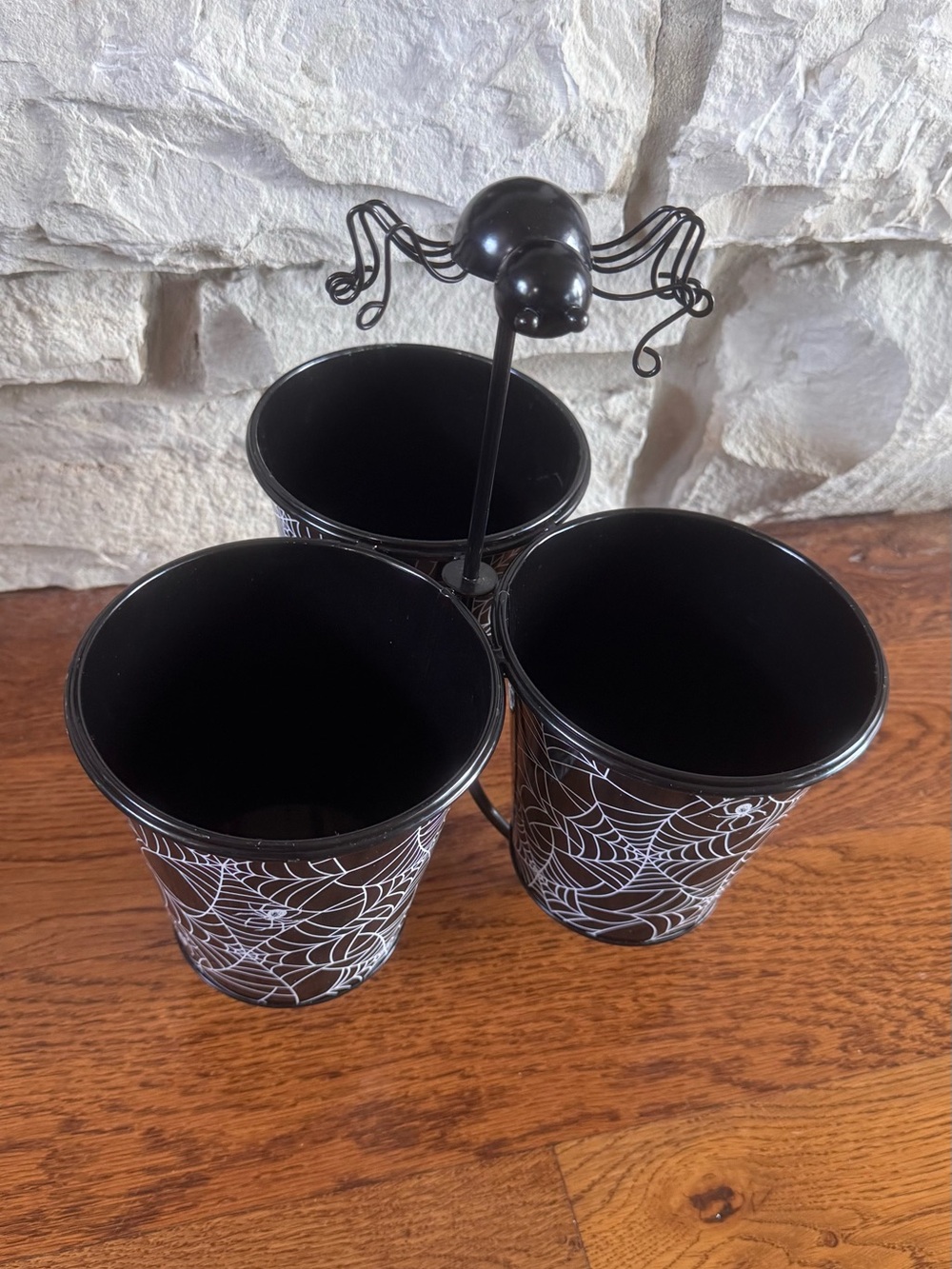 Celebrate Spiderweb Metal Caddy